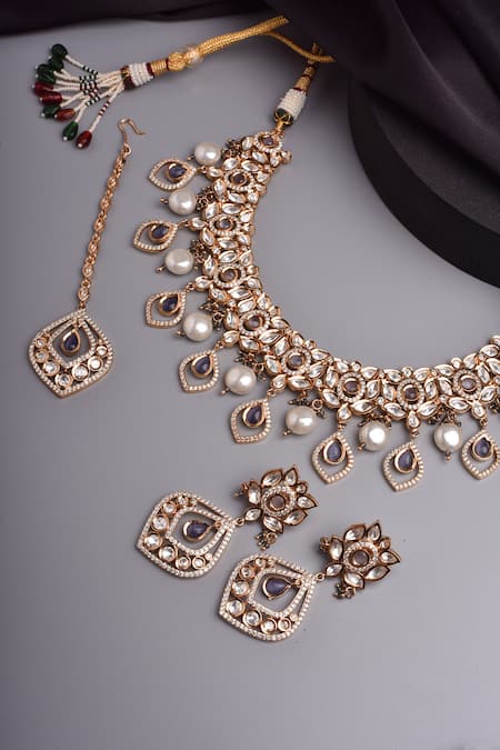 Swabhimann_Grey Stones, Diamonds Polkis Embellished Choker Necklace Set _Online_at_Aza_Fashions