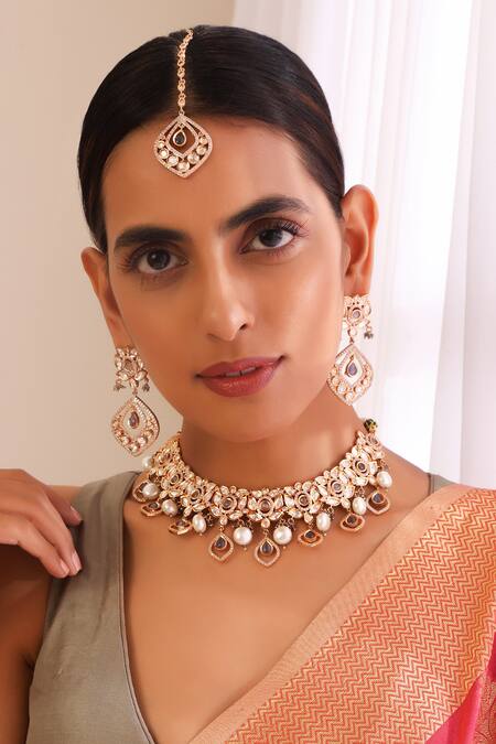 Shop Swabhimann Grey Stones, Diamonds Polkis Embellished Choker Necklace Set Online at Aza Fashions Shop_Swabhimann_Grey Stones, Diamonds Polkis Embellished Choker Necklace Set _Online_at_Aza_Fashions