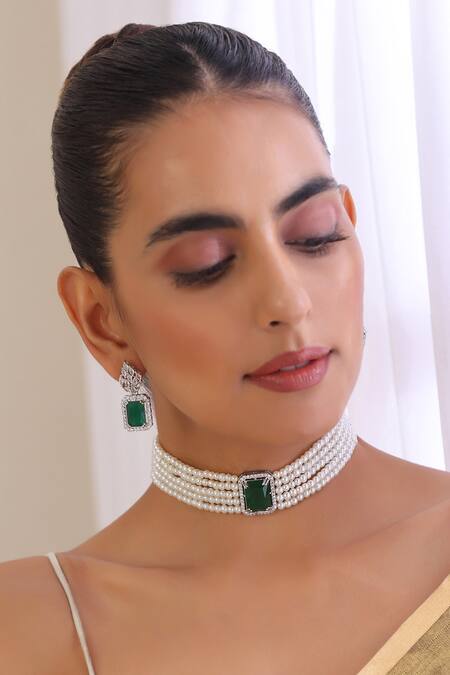Shop Swabhimann Emerald Green Pearls, Stones And Embellished Choker Necklace Set Online at Aza Fashions Shop_Swabhimann_Emerald Green Pearls, Stones And Embellished Choker Necklace Set _Online_at_Aza_Fashions