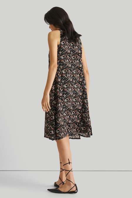 Shop Reistor Black Hemp, Tencel V-neck Reading Tea Leaves Printed Dress at Aza Fashions Shop_Reistor_Black Hemp, Tencel V-neck Reading Tea Leaves Printed Dress _at_Aza_Fashions