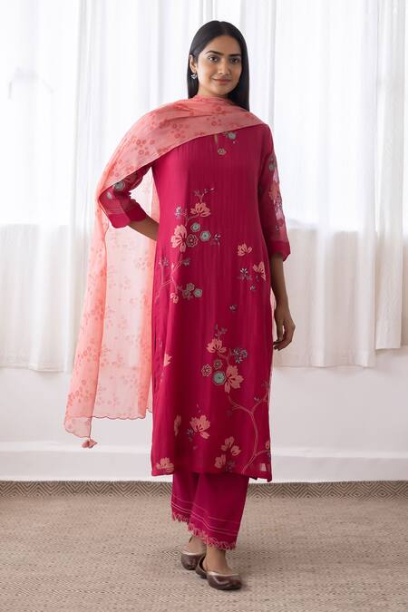 Vaayu Pink Muslin, Cotton Embroidery, Tassels Bloom Garden Applique Kurta Pant Set Online at Aza Fashions Vaayu_Pink Muslin, Cotton Embroidery, Tassels Bloom Garden Applique Kurta Pant Set _Online_at_Aza_Fashions