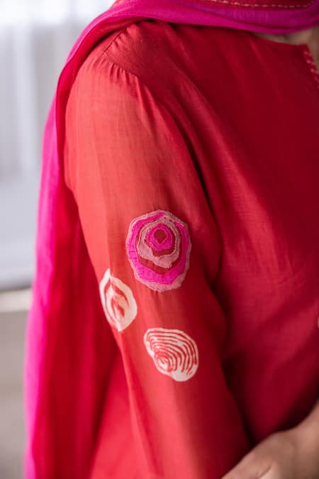 Vaayu Red Muslin Embroidery Round Neck Rosa Swirl Print Kurta Pant Set at Aza Fashions Vaayu_Red Muslin Embroidery Round Neck Rosa Swirl Print Kurta Pant Set _at_Aza_Fashions