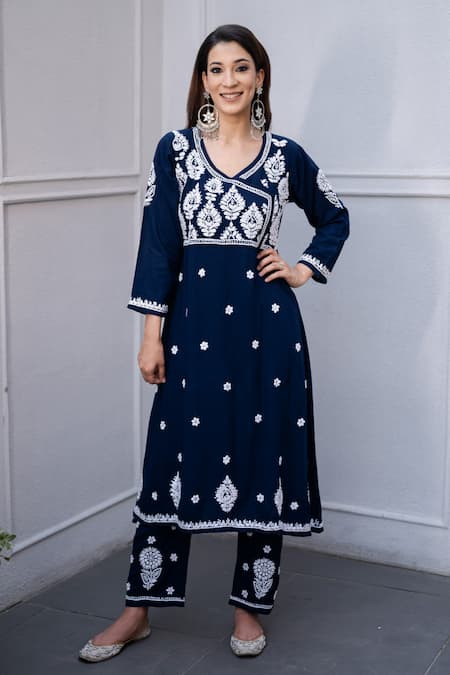 House of Chikankari Blue Rayon Embroidery Chikankari Scoop V Neck Aariz Kurta With Pant  