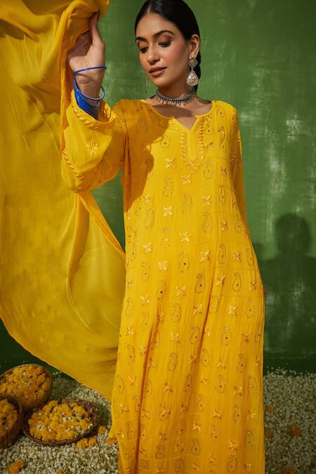 Buy_House Of Chikankari_Yellow Georgette Embroidery Chikankari Meher Paisley Kurta Set _Online_at_Aza_Fashions