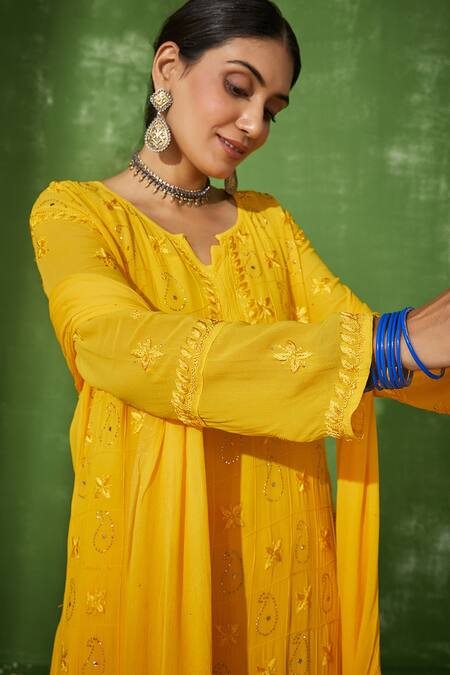 House Of Chikankari_Yellow Georgette Embroidery Chikankari Meher Paisley Kurta Set _at_Aza_Fashions