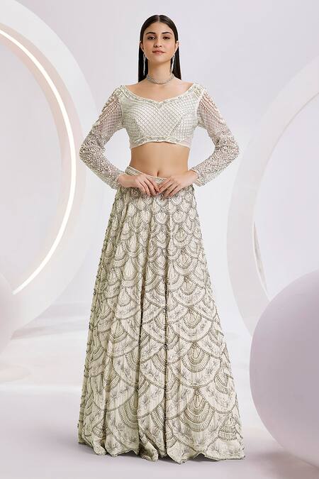 Divya Aggarwal_Ivory Silk Hand Embroidered Pearls Leaf Neck Blouse Bridal Lehenga Set _at_Aza_Fashions