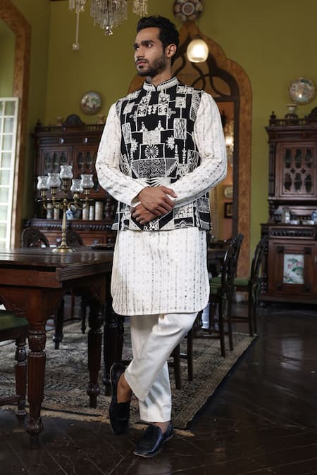 Vikram Phadnis Silk Bundi & Kurta Set 