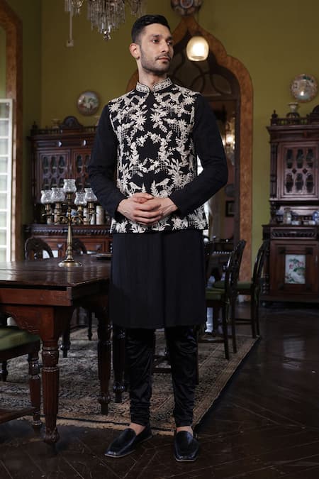 Shop Vikram Phadnis Black Bundi And Kurta Silk Embroidery Thread & Set at Aza Fashions Shop_Vikram Phadnis_Black Bundi And Kurta Silk Embroidery Thread & Set _at_Aza_Fashions