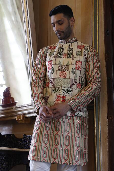 Buy Vikram Phadnis Ivory Bundi And Kurta Silk Embroidery Thread Abstract & Set Online at Aza Fashions Buy_Vikram Phadnis_Ivory Bundi And Kurta Silk Embroidery Thread Abstract & Set _Online_at_Aza_Fashions