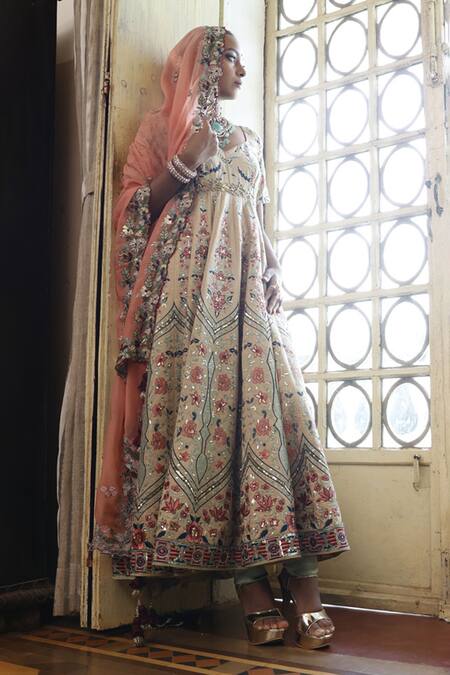 Shop Vikram Phadnis Beige Anarkali New Raw Silk Embroidery Thread Sweetheart Neck Gardenia Set at Aza Fashions Shop_Vikram Phadnis_Beige Anarkali New Raw Silk Embroidery Thread Sweetheart Neck Gardenia Set _at_Aza_Fashions