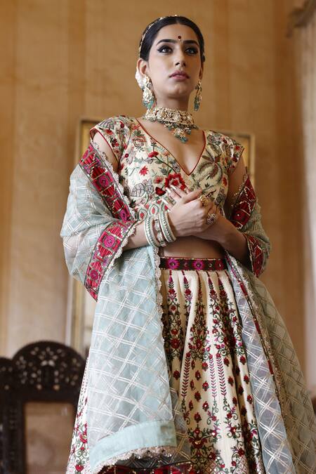 Buy_Vikram Phadnis_Ivory Lehenga And Choli New Raw Silk Embroidered V Neck Kali Bridal Set 
