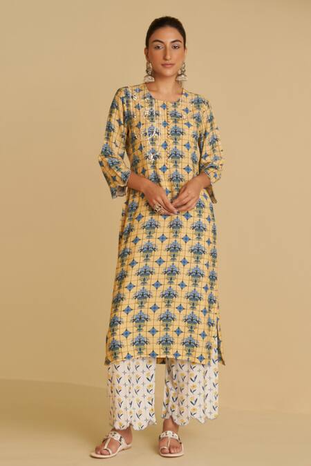 Sage Saga Yellow , , Bansuri Suvaarn Floral Print Kurta Pant Set Online at Aza Fashions Sage Saga_Yellow , , Bansuri Suvaarn Floral Print Kurta Pant Set _Online_at_Aza_Fashions