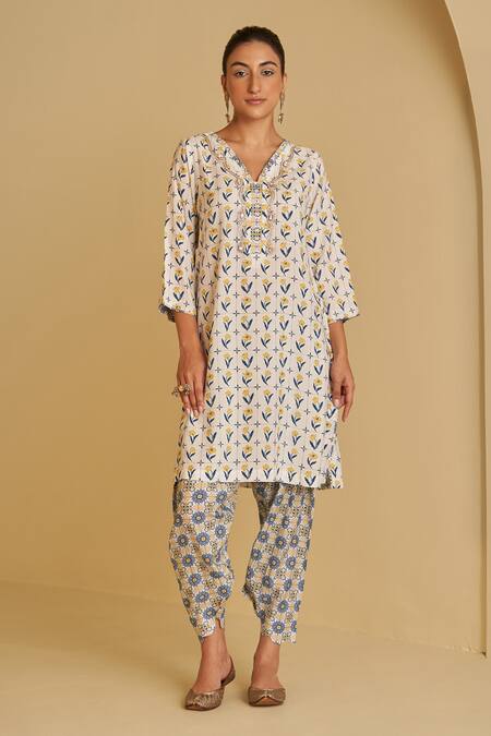 Sage Saga Ivory , , Sarang Suvaarn Floral Print Kurta Salwar Set Online at Aza Fashions Sage Saga_Ivory , , Sarang Suvaarn Floral Print Kurta Salwar Set _Online_at_Aza_Fashions