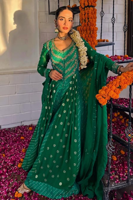 Shyam Narayan Prasad Emerald Green Brocade Woven And Embroidered Floral V Bloom Panelled Anarkali Set 