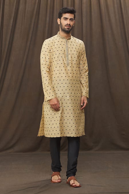 Samyukta Singhania Geometric Pattern Kurta & Black Churidar Set 