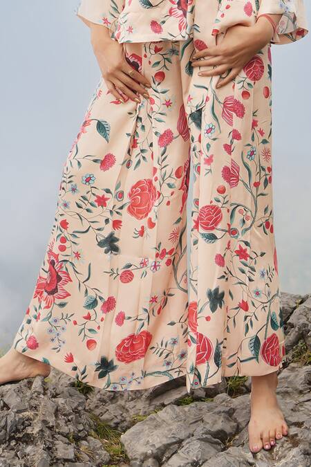 Buy_Raas Life_White Vegan Silk Printed Kyaari Hema Wide Legged Pant  _Online_at_Aza_Fashions