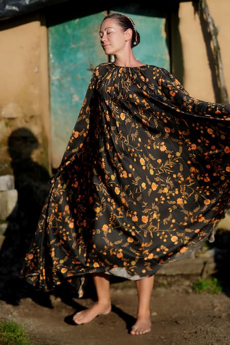 RAAS LIFE_Black Velvet Embroidery Round Neck Laxmi Kyaari Print Maxi Dress _at_Aza_Fashions