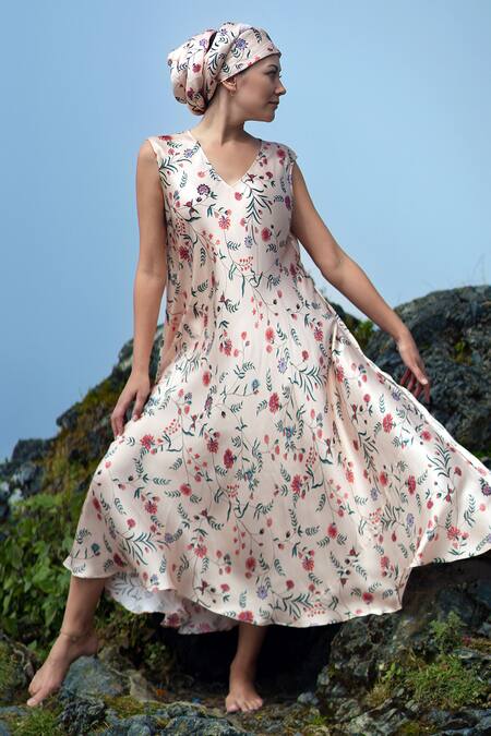 Buy_RAAS LIFE_Cream Velvet Embroidery V-neck Malini Jhilmil Floral Print Maxi Dress _Online_at_Aza_Fashions