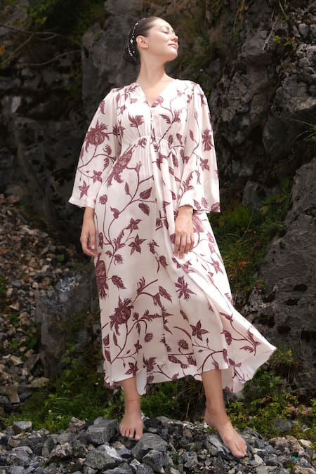 Shop_RAAS LIFE_White Velour Embroidery V-neck Shringara Printed Maxi Dress _Online_at_Aza_Fashions