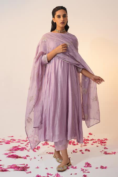 Label Mansi Nagdev Purple Cotton Silk Hand Embroidery Pittan V Neck Naayaab Anarkali Trouser Set 