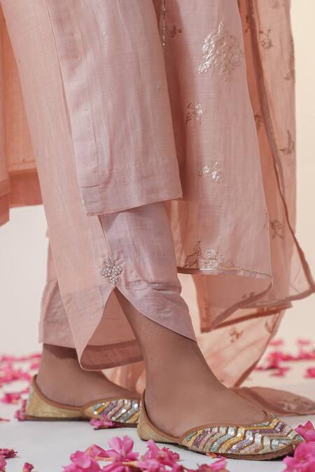 Shop_Label Mansi Nagdev_Peach Cotton Satin, Cotton, Silk Embroidery, Gota Patti V-neck Hand Kurta Set _Online_at_Aza_Fashions