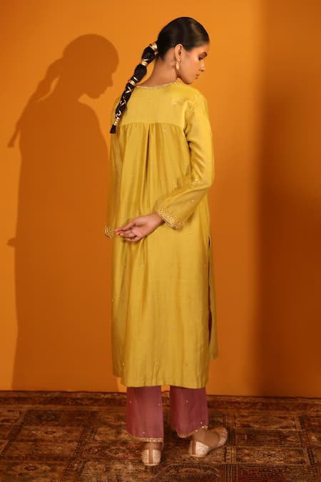 Shop_Sitaraa_Green Chanderi, Silk Organza Sequins, Embroidery Kanak Gathered Kurta Pant Set _at_Aza_Fashions