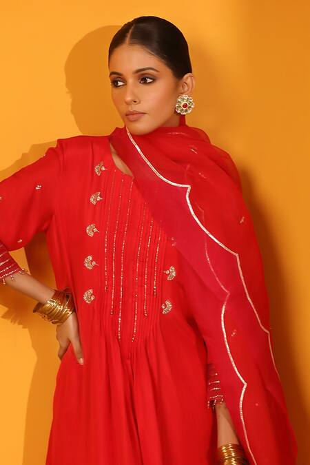 Buy Sitaraa Red Chanderi, Silk Organza Beads, Embroidery Round Neck Alp Hand Kurta Pant Set Online at Aza Fashions Buy_Sitaraa_Red Chanderi, Silk Organza Beads, Embroidery Round Neck Alp Hand Kurta Pant Set _Online_at_Aza_Fashions