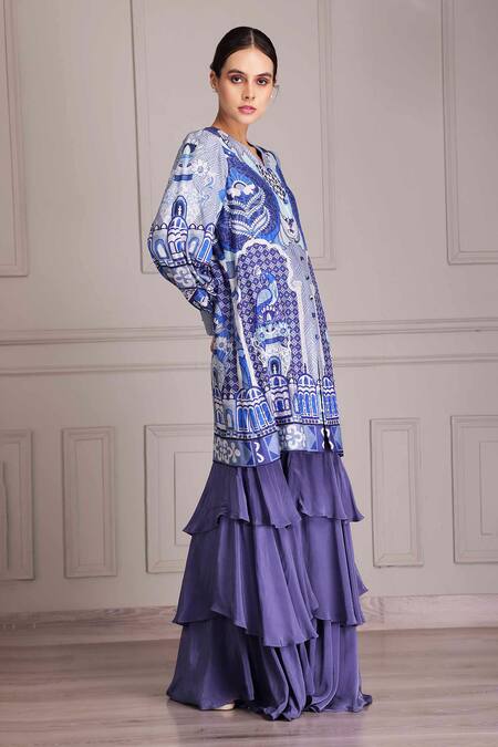 Alpona Designs By Soham Acharya_Blue Cotton, Silk V-neck Palace Print Tunic _Online_at_Aza_Fashions