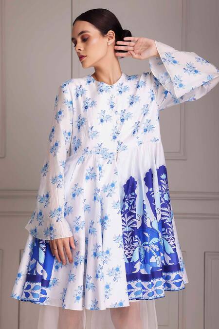 Alpona Designs By Soham Acharya_White Cotton, Silk Embroidery Round Neck Floral Printed Peplum Tunic _Online_at_Aza_Fashions