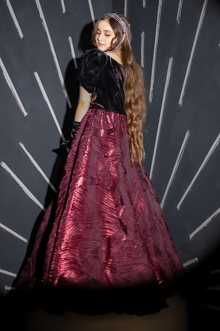 Hoity Moppet Diva Velvet Textured Gown 