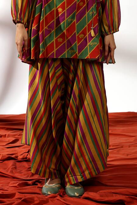 Leela By A Multi Color Chanderi, Linen Sequins Boat Abstract Slice Print Kurta With Palazzo Online at Aza Fashions Leela By A_Multi Color Chanderi, Linen Sequins Boat Abstract Slice Print Kurta With Palazzo _Online_at_Aza_Fashions