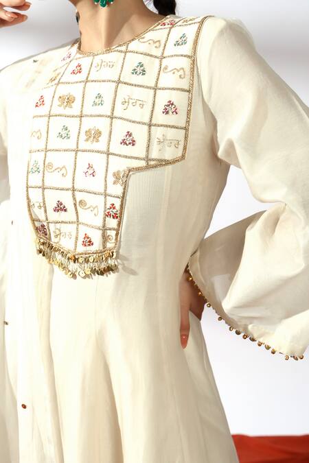 Buy Leela By A Ivory Chanderi, Organza, Linen Sequins Round Ghungroo Embellished Anarkali Set Online at Aza Fashions Buy_Leela By A_Ivory Chanderi, Organza, Linen Sequins Round Ghungroo Embellished Anarkali Set _Online_at_Aza_Fashions