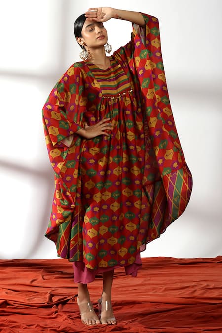 Leela By A Red Chanderi Sequins, Embroidery Round Neck Temple Arch Print Kaftan With Inner