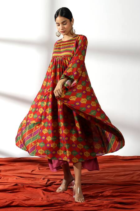 Leela By A_Red Chanderi Sequins, Embroidery Round Neck Temple Arch Print Kaftan With Inner _Online_at_Aza_Fashions