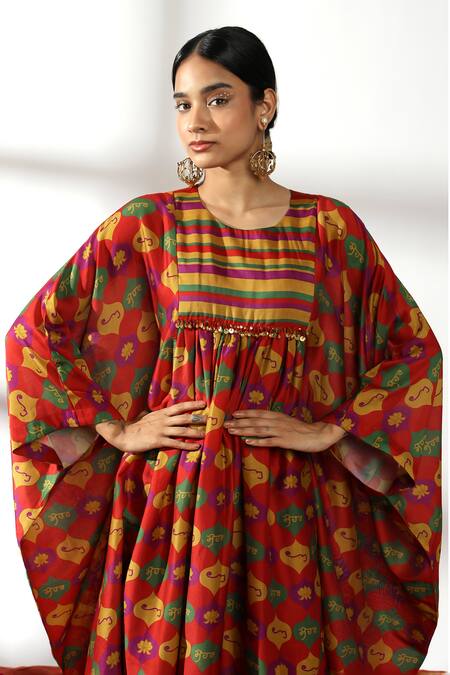 Buy_Leela By A_Red Chanderi Sequins, Embroidery Round Neck Temple Arch Print Kaftan With Inner _Online_at_Aza_Fashions