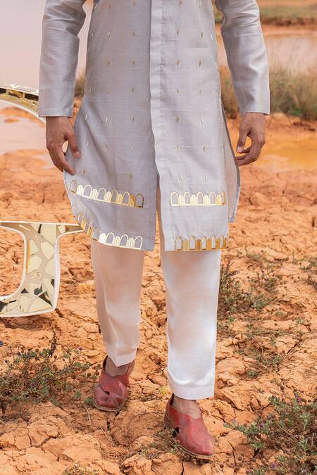 Runit Gupta_Grey Kurta Chanderi Silk Hand Embroidered Khidki Set _Online_at_Aza_Fashions