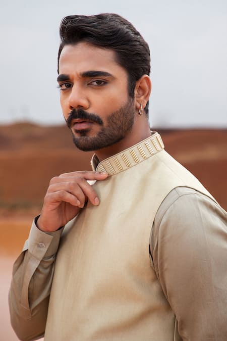 Runit Gupta_Ivory Chanderi Silk Embroidery Khidki Motifs Hand Bundi _Online_at_Aza_Fashions