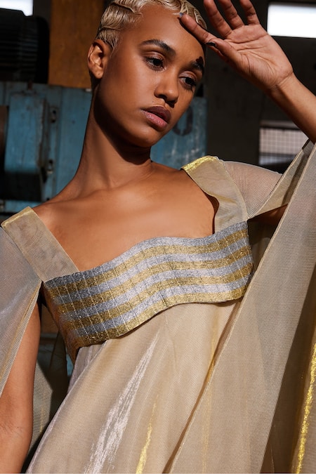 Buy_Akhl_Gold Lurex-tulle (57% Metallic Yarn 43% Polyester) Lurex Tulle Cape Kaftan Dress _Online_at_Aza_Fashions