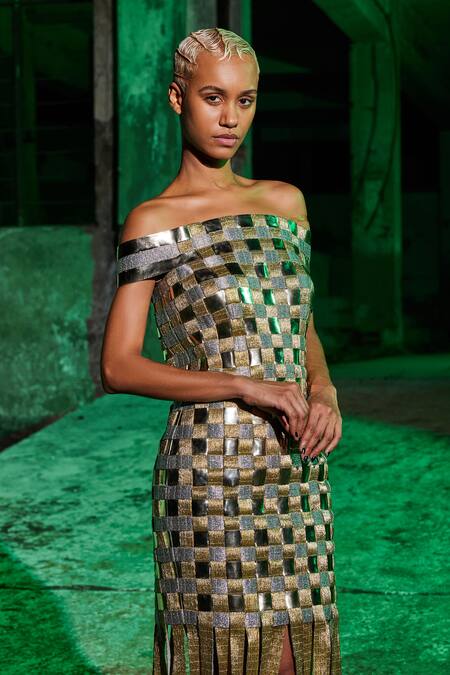 Buy_Akhl_Gold Yarn (30% Fiber 70% Polyester) Hand Embroidery Dress _Online_at_Aza_Fashions