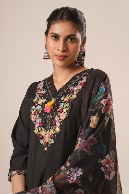 Tuli_Black Viscose, Silk, Chiffon Avani Ira Floral Thread Work Kurta Pant Set_at_Aza_Fashions