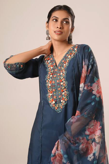 Buy_Tuli_Blue Viscose, Silk, Chiffon Tassels, Embroidery Avani Azha Kurta Pant Set_Online_at_Aza_Fashions