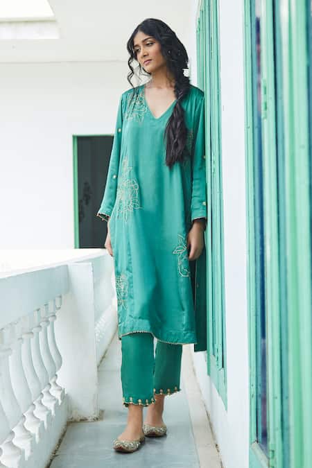 Shop BO Tree Green Modal, Satin, Silk, Tissue Embroidery V-neck Panna Kurta Pant Set at Aza Fashions Shop_BO Tree_Green Modal, Satin, Silk, Tissue Embroidery V-neck Panna Kurta Pant Set_at_Aza_Fashions