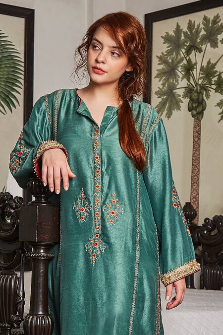 BO Tree_Green Cotton, Silk, Brocade Embroidery Round Neck Tulsi Floral Kurta Pant Set_Online_at_Aza_Fashions