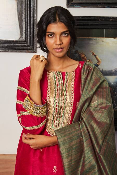 Buy BO Tree Pink Thin Raw Embroidered Threads U Neck Ruby Kurta Pant Set Online at Aza Fashions Buy_BO Tree_Pink Thin Raw Embroidered Threads U Neck Ruby Kurta Pant Set_Online_at_Aza_Fashions