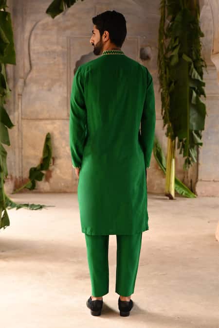 Deep Thee Placement Embellished Silk Kurta Set 