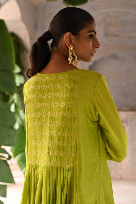 Buy_Deep Thee_Green Chanderi Beads, Sequins Round Neck A-line Kurta And Pant Set _Online_at_Aza_Fashions