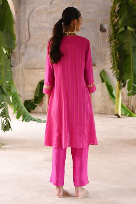 Shop_Deep Thee_Fuchsia Silk Zari Round Neck Placement Embroidered Kurta And Pant Set _at_Aza_Fashions