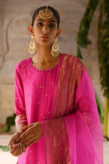 Buy_Deep Thee_Fuchsia Silk, Organza Sequins, Pearls, Beads Zardozi Embroidered Kurta Pant Set _Online_at_Aza_Fashions