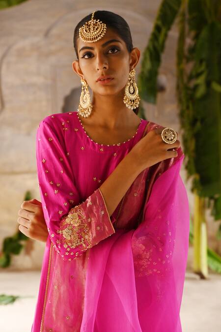 Shop_Deep Thee_Fuchsia Silk, Organza Sequins, Pearls, Beads Zardozi Embroidered Kurta Pant Set _Online_at_Aza_Fashions