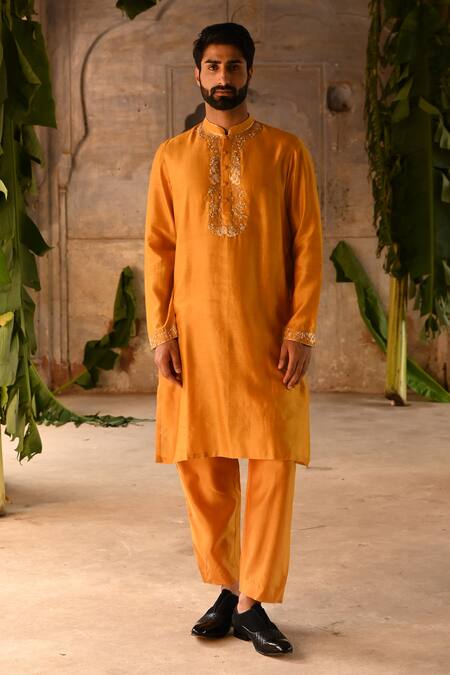 Deep Thee_Yellow Chanderi Zari, Sequins Zardozi Phool Placket Embroidered Kurta Set _Online_at_Aza_Fashions